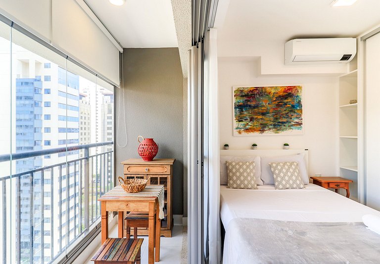 Studio Moderno Próximo ao Metrô Moema