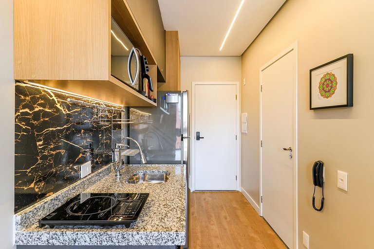 Studio Sofisticado e Bem Localizado