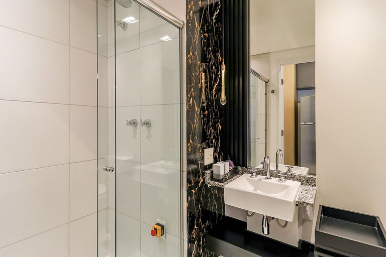 Studio Sofisticado e Bem Localizado