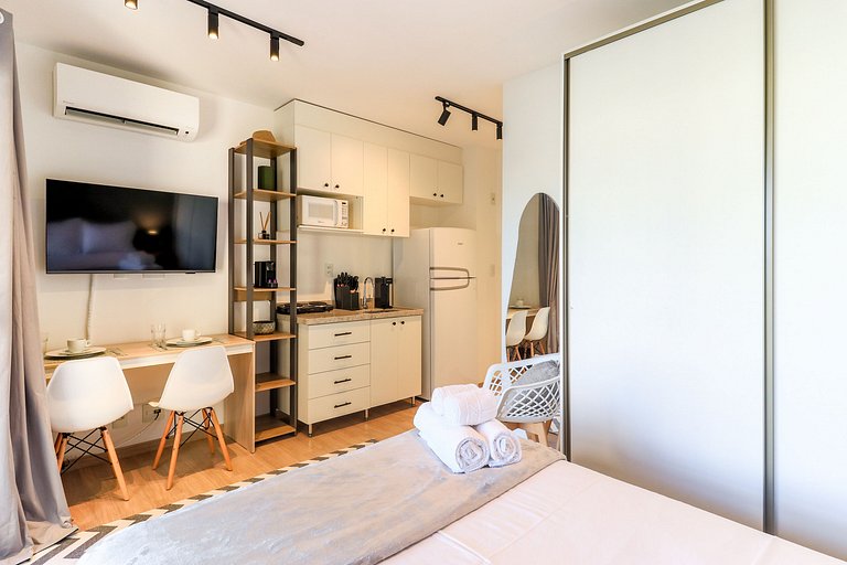 Aconchegante Studio de Alto Padrão em Moema