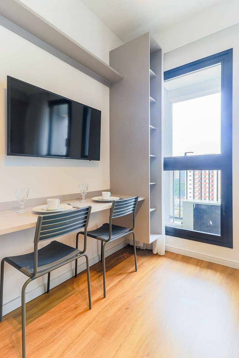 Studio Compacto e Funcional Perto do Metrô