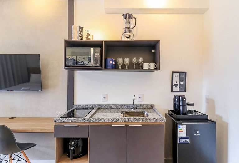 Studio Aconchegante no coração de Pinheiros