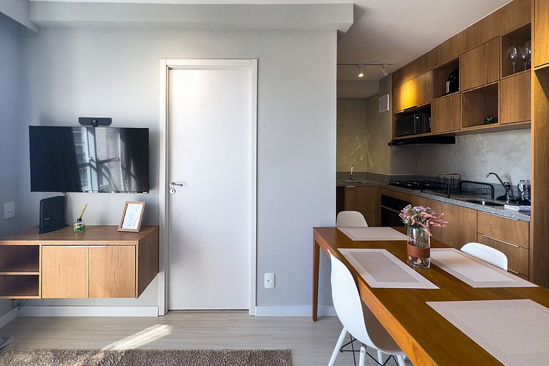 Apto Moderno com Vista Panorâmica em Moema