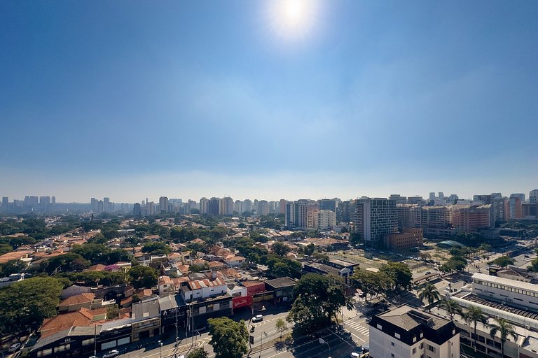 Apto Moderno com Vista Panorâmica em Moema