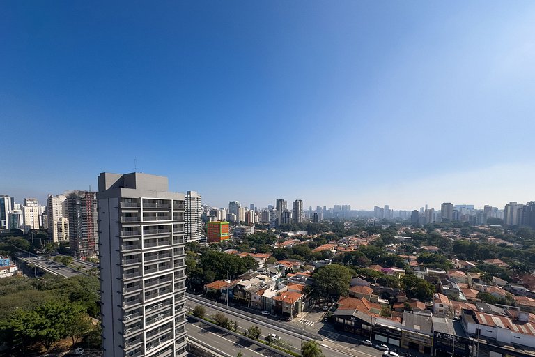 Apto Moderno com Vista Panorâmica em Moema