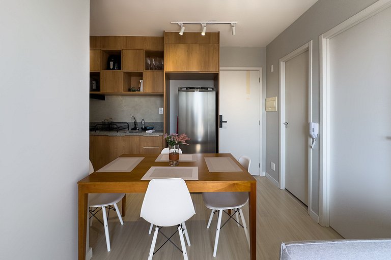 Apto Moderno com Vista Panorâmica em Moema