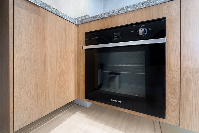 Apto Moderno com Vista Panorâmica em Moema