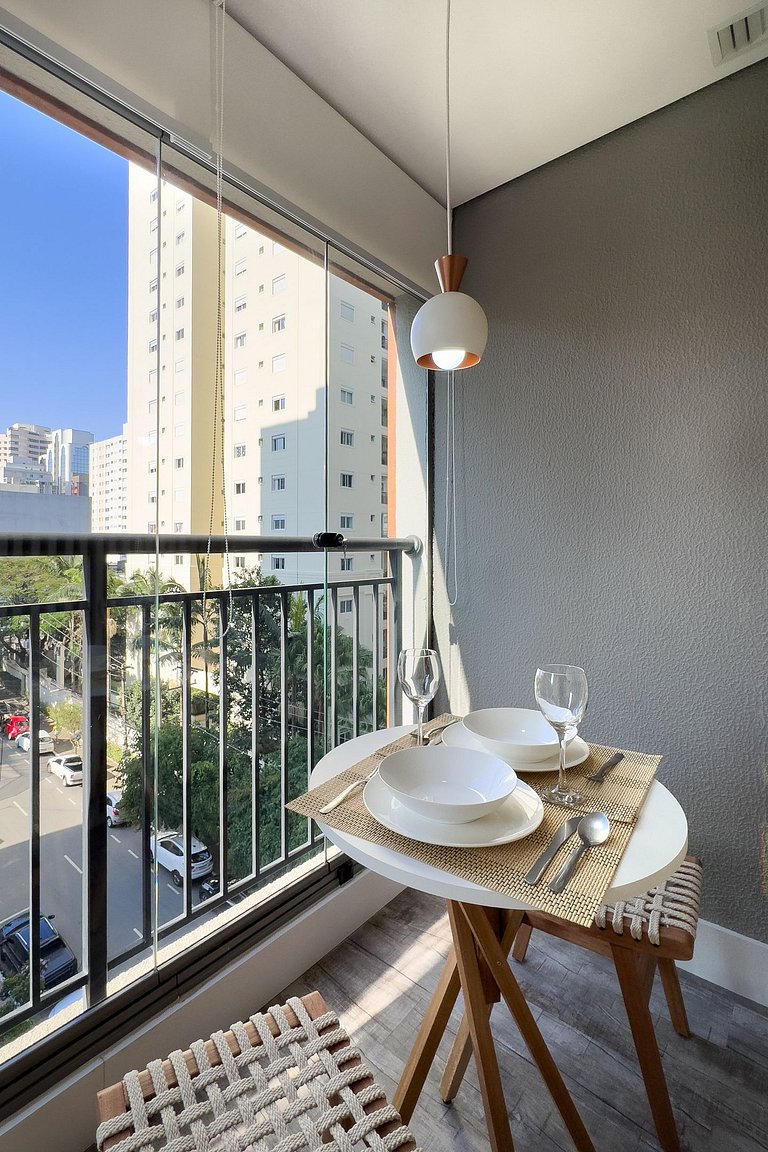 Studio Moderno Próximo ao Metrô Moema