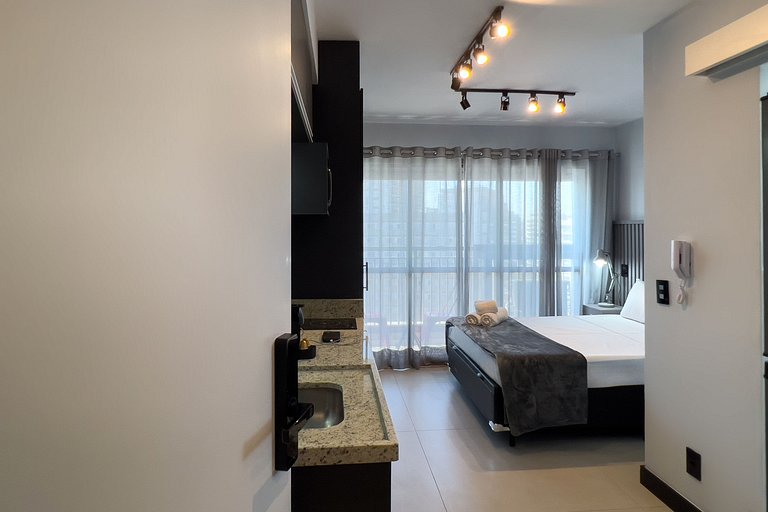 Studio moderno no coração da Vila Madalena