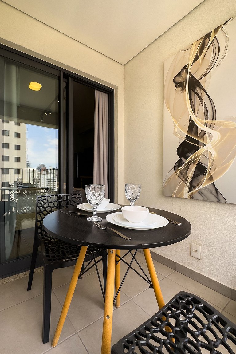 Studio Moderno a poucos passos do metro