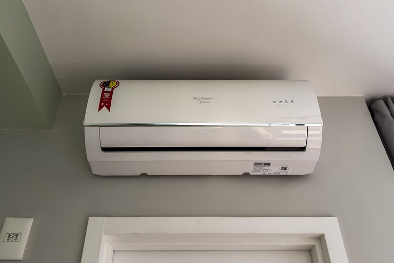 Studio Moderno a poucos passos do metro