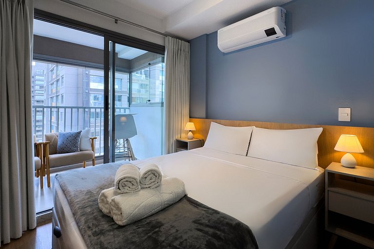 Studio Prox ao metro no Paraíso