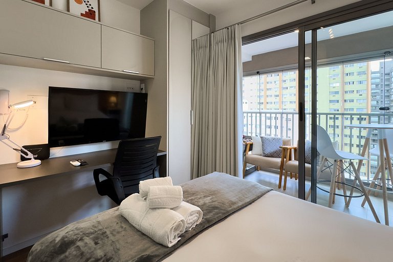 Studio Prox ao metro no Paraíso