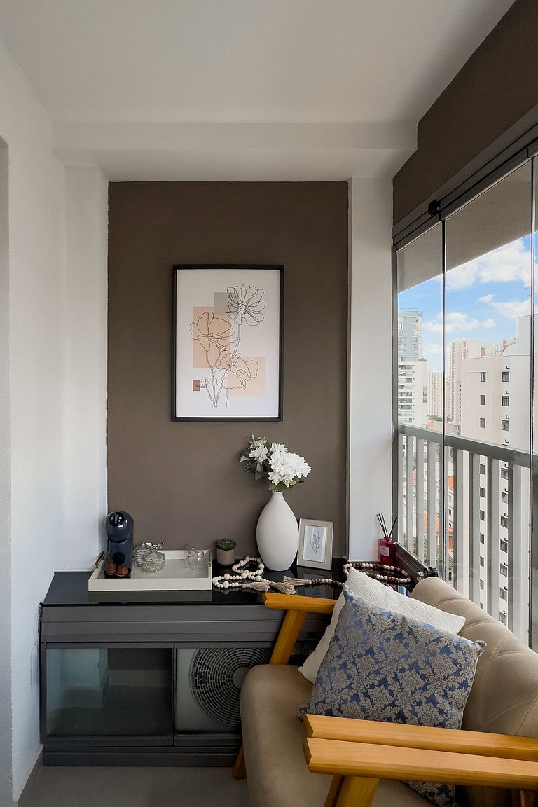 Studio Prox ao metro no Paraíso