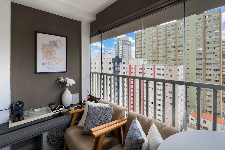 Studio Prox ao metro no Paraíso