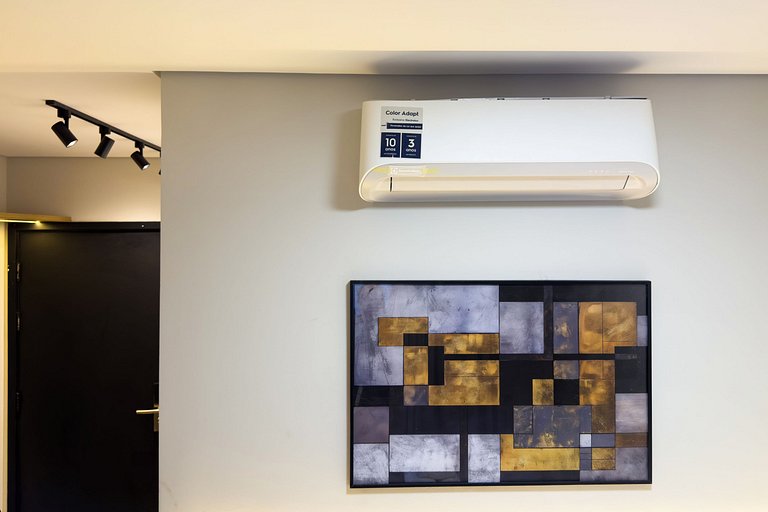 Studio completo ao lado do metro Brooklin