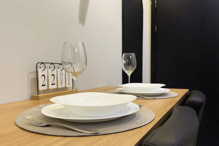 Studio completo ao lado do metro Brooklin