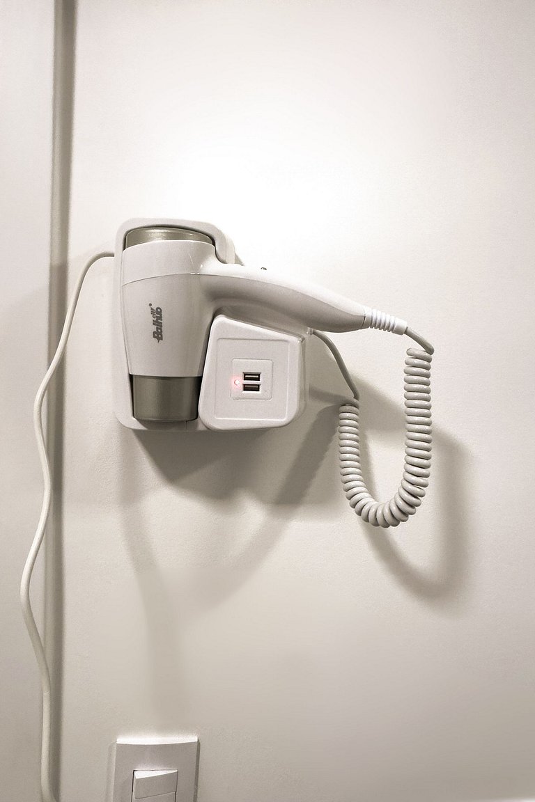 Studio completo ao lado do metro Brooklin