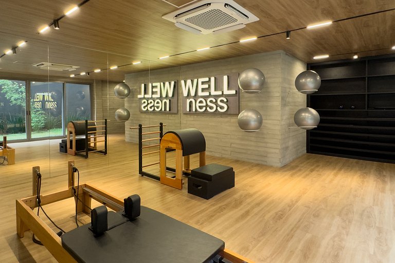 Studio completo ao lado do metro Brooklin