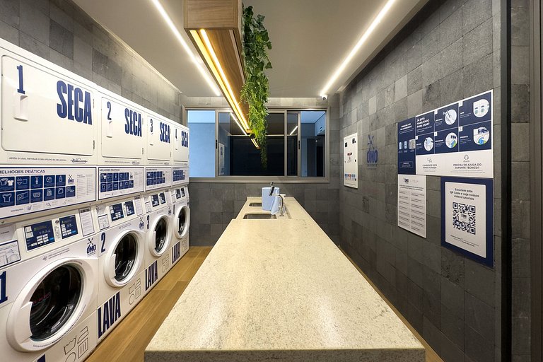 Studio completo ao lado do metro Brooklin