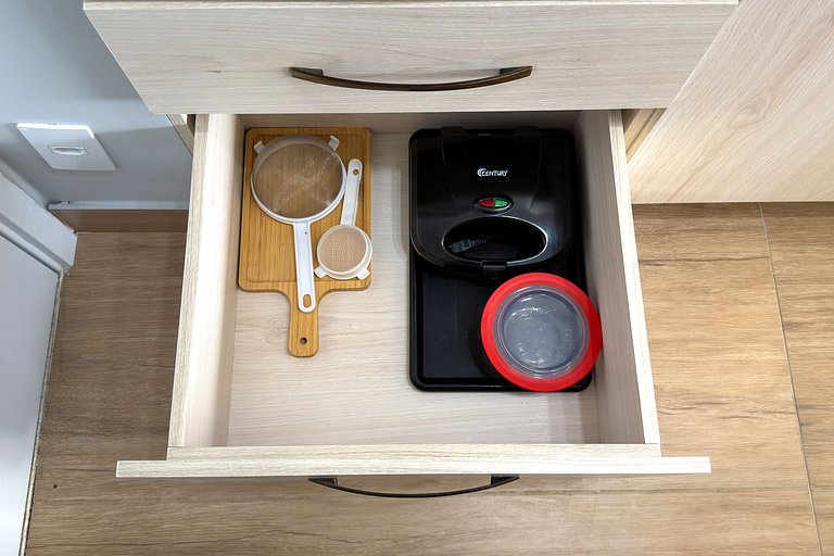 Studio Prox ao metro no Paraíso