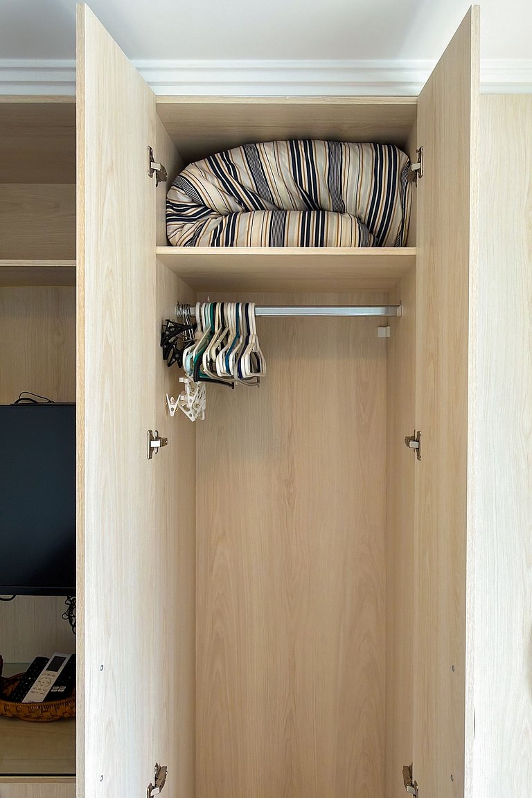 Studio Prox ao metro no Paraíso