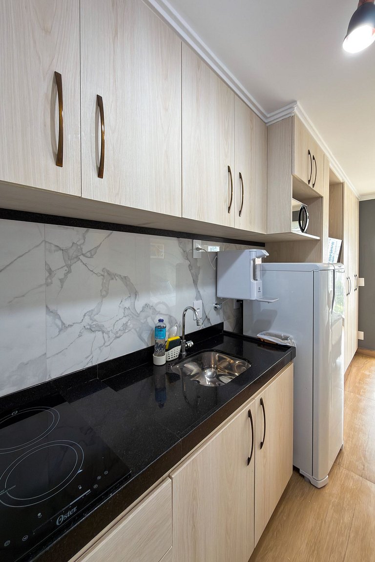 Studio Prox ao metro no Paraíso