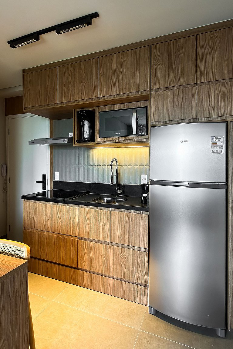 Apto completo no coração de Pinheiros, SP