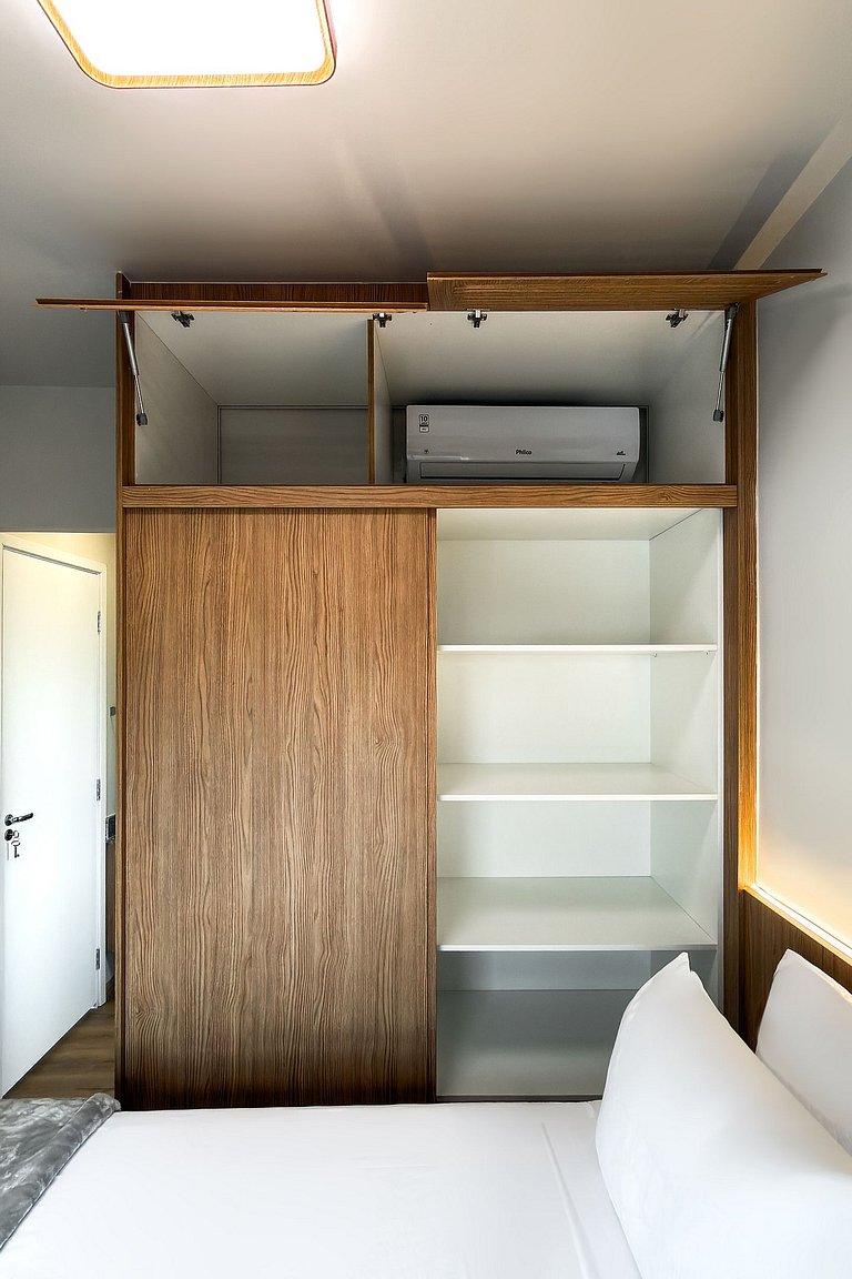 Apto completo no coração de Pinheiros, SP