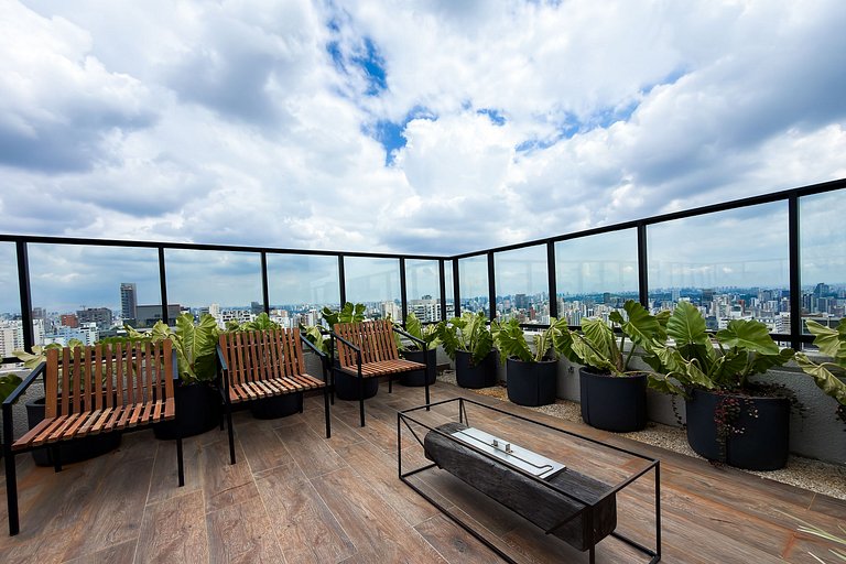 Apto completo no coração de Pinheiros, SP