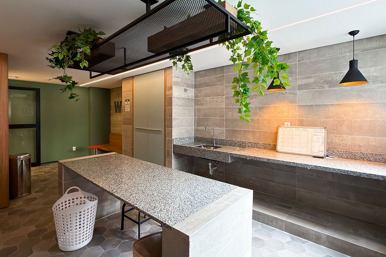 Apto completo no coração de Pinheiros, SP