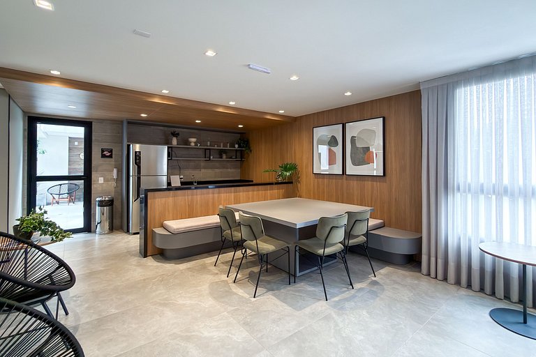 Apto completo no coração de Pinheiros, SP