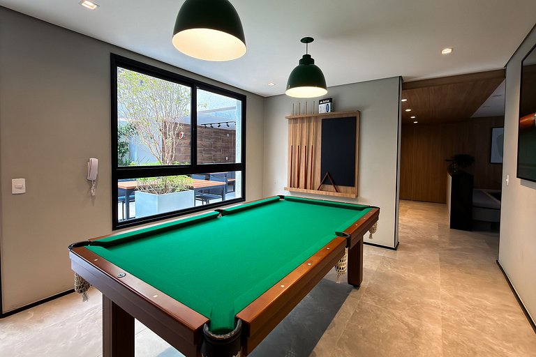 Apto completo no coração de Pinheiros, SP